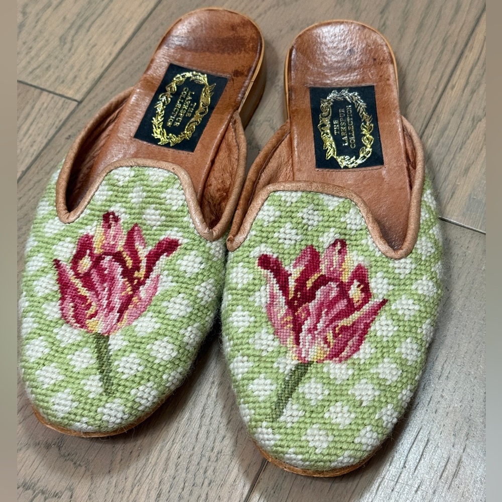 The Larkspur Collection Tulip Floral Needlepoint Leather Slip-On Shoes Sz Small